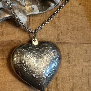 Sterling Silver. Vintage . Puff Heart Pendant Necklace